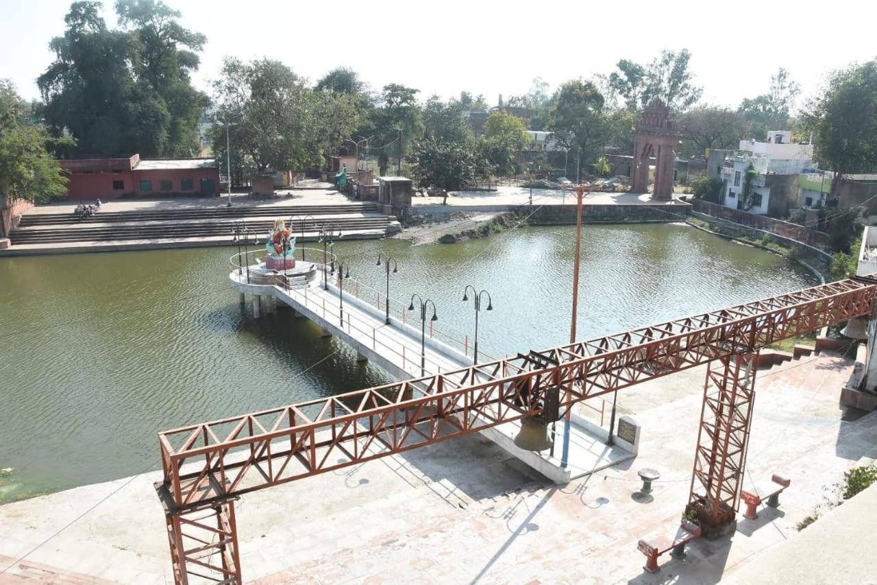 Hotel Shivanjali Palace Ujjain Exterior foto