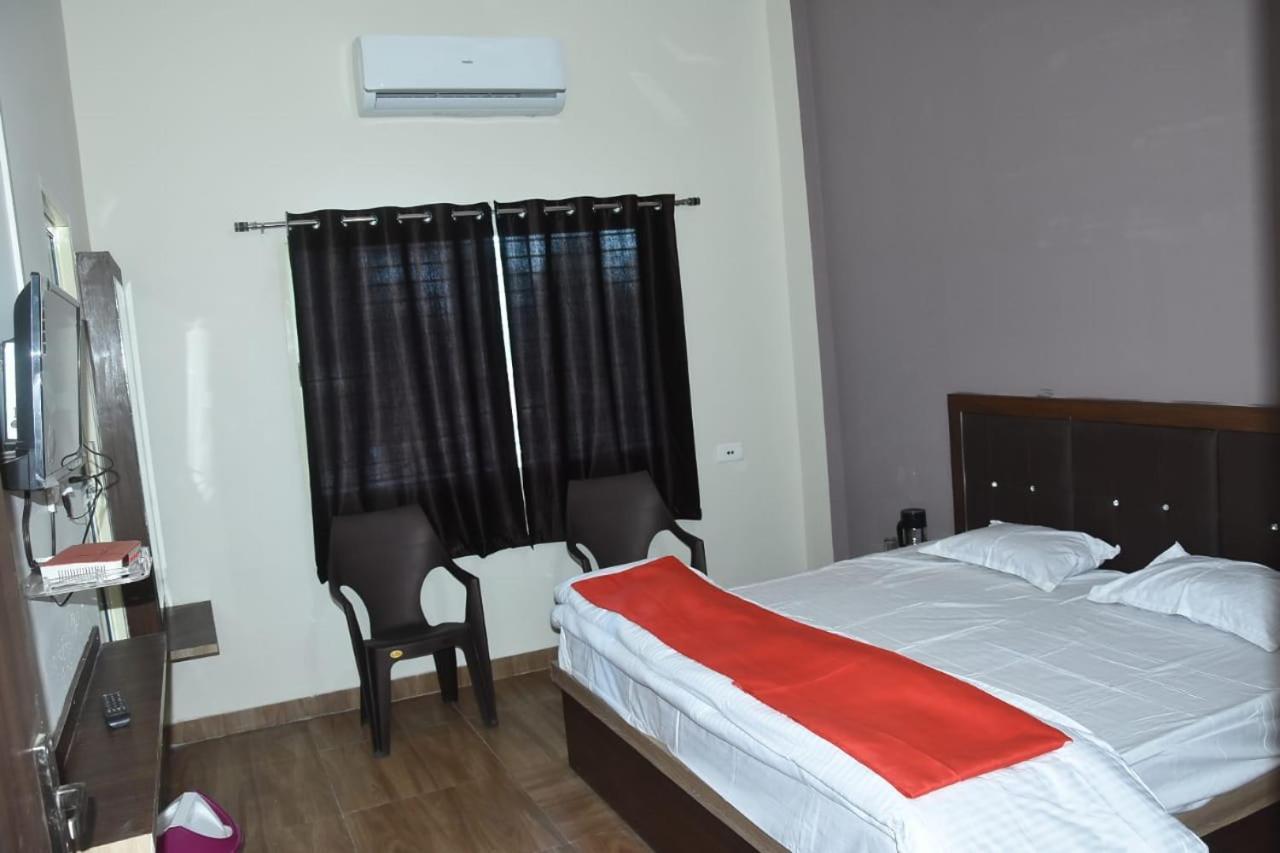 Hotel Shivanjali Palace Ujjain Exterior foto