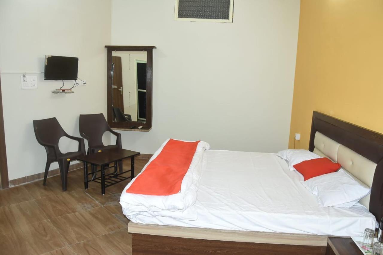 Hotel Shivanjali Palace Ujjain Exterior foto